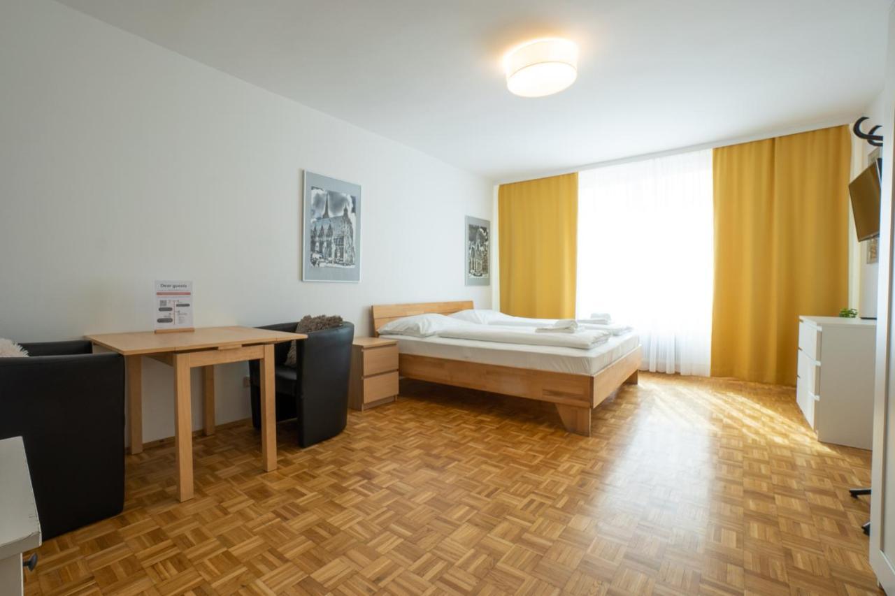 Central Living - Stephansdom Apartments Вена Экстерьер фото