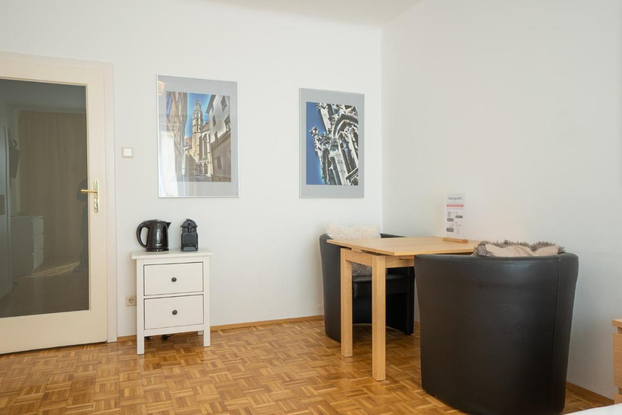 Central Living - Stephansdom Apartments Вена Экстерьер фото